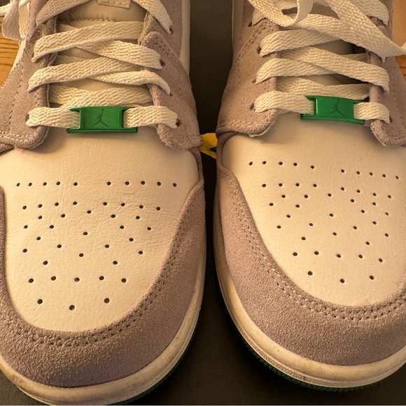 Nike Air Jordan 1 Mid SE Green Gray - Picture 4 of 14